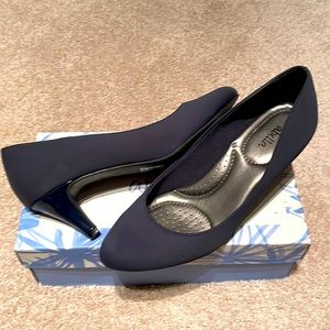Brand New 2 inch Navy Heels